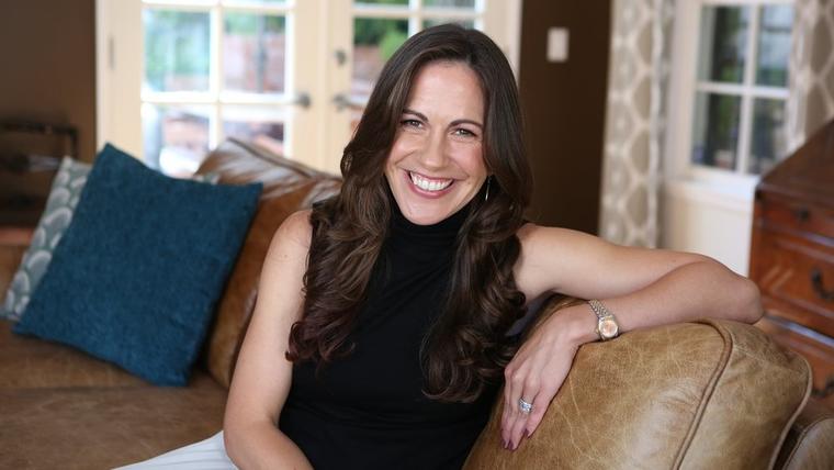 Cassie Holmes | Expert in Behavioral Decision-Making | Bestselling Author of Happier Hour | UCLA Professor